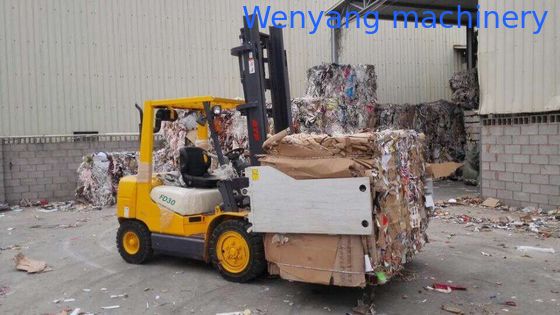 الصين مشابك بالات الرافعة الشوكية المزود