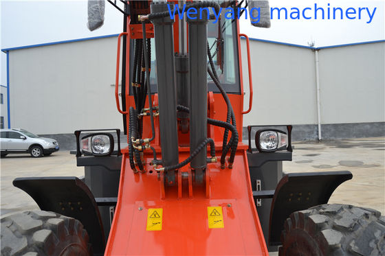 صنع في الصين آلات متعددة الوظائف 4WD 2.5 طن رافعة شوكية تلسكوبية المزود