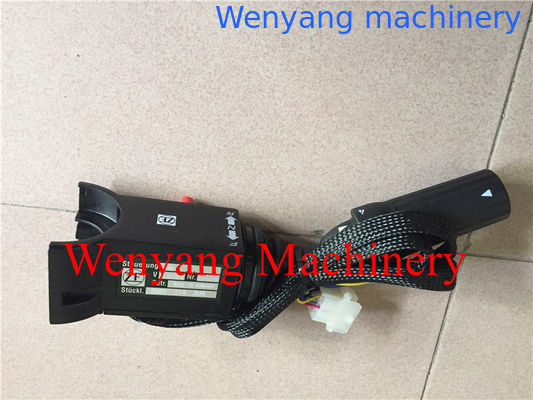 قطع غيار ناقل الحركة ZF ADVANCE 0501 216 205 محدد التروس المزود