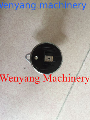 قطع غيار ناقل الحركة ZF ADVANCE 0501 315 338B صمام لولبي المزود